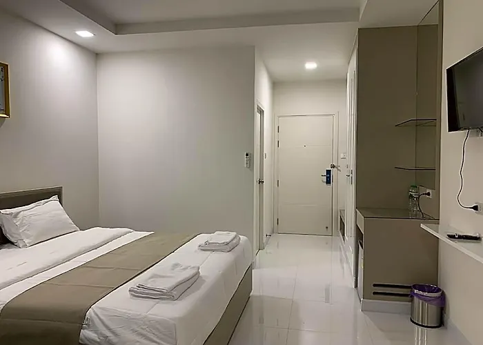 Icare & 3* Bangkok