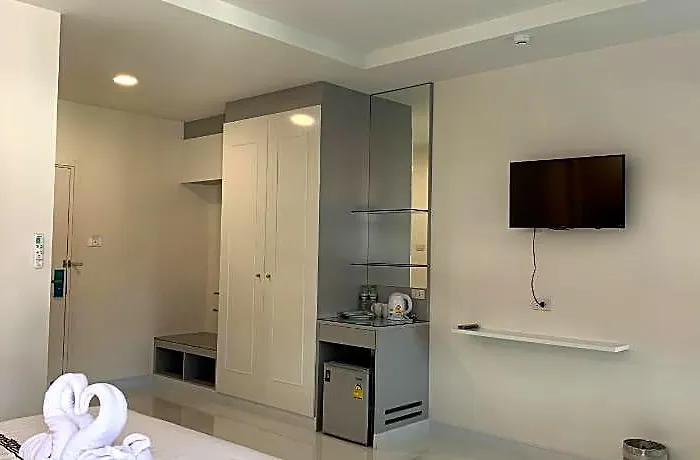 Отель Icare & 3*