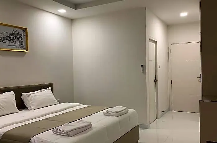 Hotel Icare & Bangkok